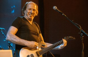 adrian-belew-3---2014-steve-roby-6402-620x400