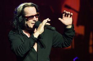 Todd-Rundgren-press-photo-2016-billboard-1548