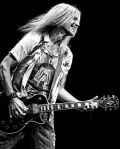 Derek Sharp photo med res